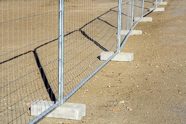 Fence Rental Wheeling crew